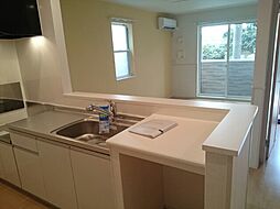 ヴァルゴ 102 1階1LDKのリビング/ダイニング