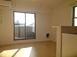 フランボワーズ　II 205 2階1LDKのリビング/ダイニング