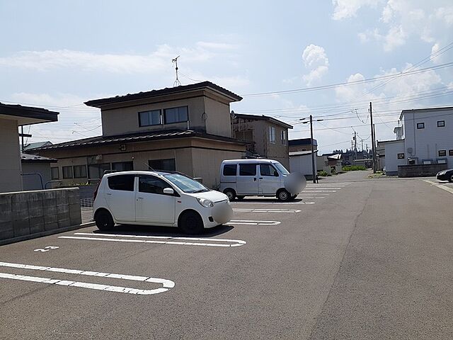 6 / 8