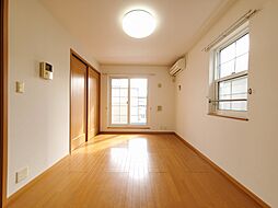 グランツ・モーデI 101 1階1LDKのリビング/ダイニング