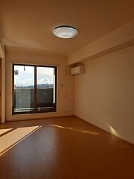 アヤソフィヤ　III 302 3階2LDKのリビング/ダイニング