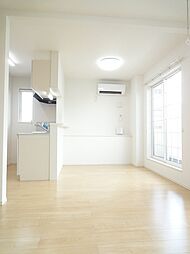 サウスコート 204 2階1LDKのリビング/ダイニング