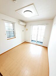 ゴールデン・リリィＣ 102 1階2DKのリビング/ダイニング