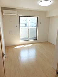 フォンテーヌ青山 202 2階1LDKのリビング/ダイニング