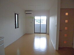 ソワーニュ　トロワ 104 1階1LDKのリビング/ダイニング