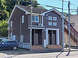 イースト．ウィング