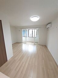 ルーエンハイムIII 201 2階1LDKのリビング/ダイニング