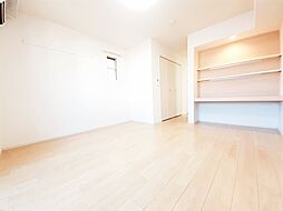 ジェノビア 105 1階ワンルームのリビング/ダイニング