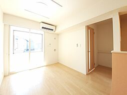 ミーテ・ルーチェ 102 1階1LDKのリビング/ダイニング