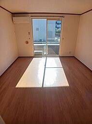 サンブロード 105 1階ワンルームのリビング/ダイニング