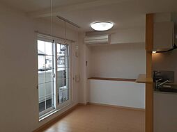 レイ・アンジュ 202 2階1LDKのリビング/ダイニング