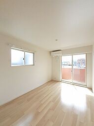 リバーグラスＡ 101 1階1LDKのリビング/ダイニング