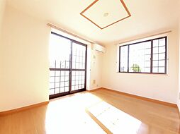 パステークガーデンＤ 102 1階2DKのリビング/ダイニング