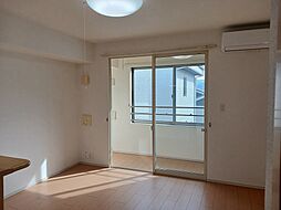 パル　ティ−ルＦ 203 2階1LDKのリビング/ダイニング