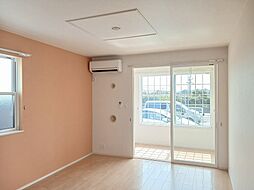 ドムス・ウィスタリアV 102 1階1LDKのリビング/ダイニング