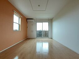 コンフォートIX 101 1階1LDKのリビング/ダイニング