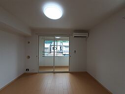 バ−ミィ・ウィング 202 2階1LDKのリビング/ダイニング