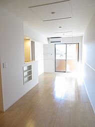 ブライト・ヒル 102 1階1LDKのリビング/ダイニング