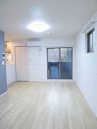 カッツェ 303 3階1LDKのリビング/ダイニング