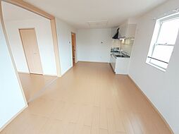 グランデ・ソレイユＢ 203 2階2LDKのリビング/ダイニング