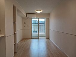 グリーンフェア大野 102 1階1LDKのリビング/ダイニング