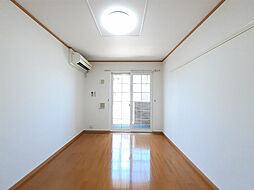 ノイ・フロイデＣ 102 1階2DKのリビング/ダイニング