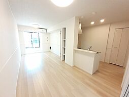 アヴニール 102 1階1LDKのリビング/ダイニング