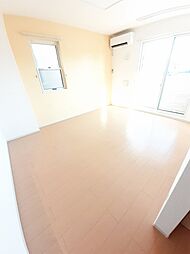 Ｗ・クイーンバリー　Ａ 103 1階1LDKのリビング/ダイニング