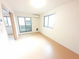 キャトル御影 201 2階1LDKのリビング/ダイニング