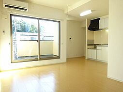 ラ・フォンテ 202 2階1LDKのリビング/ダイニング