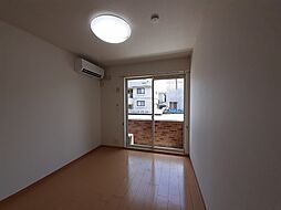 バーミィ・アールII 102 1階2DKのリビング/ダイニング