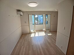 ルバーニ 203 2階1LDKのリビング/ダイニング