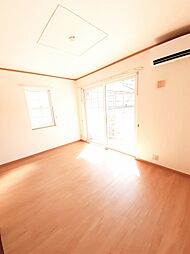 サン・イーストＢ 104 1階2DKのリビング/ダイニング