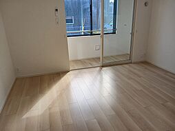 コンツェルト 104 1階1Kのリビング/ダイニング