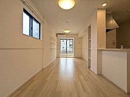 ラ・スペランツァVI 105 1階1LDKのリビング/ダイニング