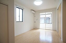 マーベラス　III 101 1階1SKのリビング/ダイニング