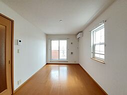 ハルトリーゲルＣ 201 2階2LDKのリビング/ダイニング