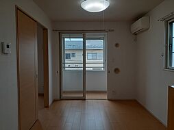 ノ−スコア北府III 201 2階2DKのリビング/ダイニング