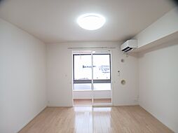 ボールルーム 203 2階1LDKのリビング/ダイニング