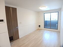 カーサ・リンドペローI 201 2階2LDKのリビング/ダイニング