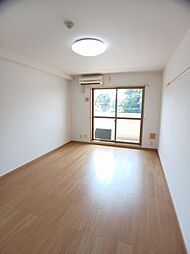 ヴィラ　グレイス 301 3階1Kのリビング/ダイニング