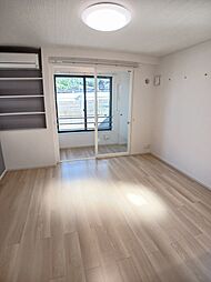 Ｋ’ｓスマルトＢ 103 1階ワンルームのリビング/ダイニング