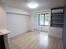 サンフローラ・グレース 104 1階ワンルームのリビング/ダイニング