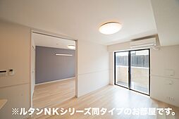 フルール・ド・リス　II 103 1階1LDKのリビング/ダイニング