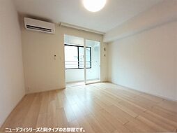 アーバンコート　長橋町 202 2階1LDKのリビング/ダイニング