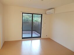 メゾン　ド　プラリネ 106 1階2LDKのリビング/ダイニング