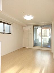 コンフォール　曙 301 3階ワンルームのリビング/ダイニング