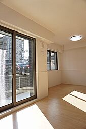 インサイド　Ｕ 101 1階1LDKのリビング/ダイニング