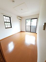 ティーズ・ウィンヒルIV 103 1階2DKのリビング/ダイニング