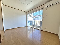 クリスタルコートポルックス館 102 1階2DKのリビング/ダイニング